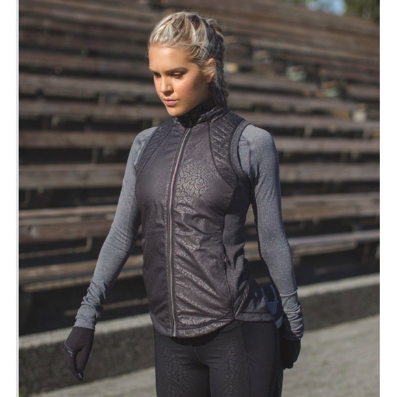 lululemon athletica Jackets & Blazers - lululemon Embossed Black Rebel Runner Vest Size 4